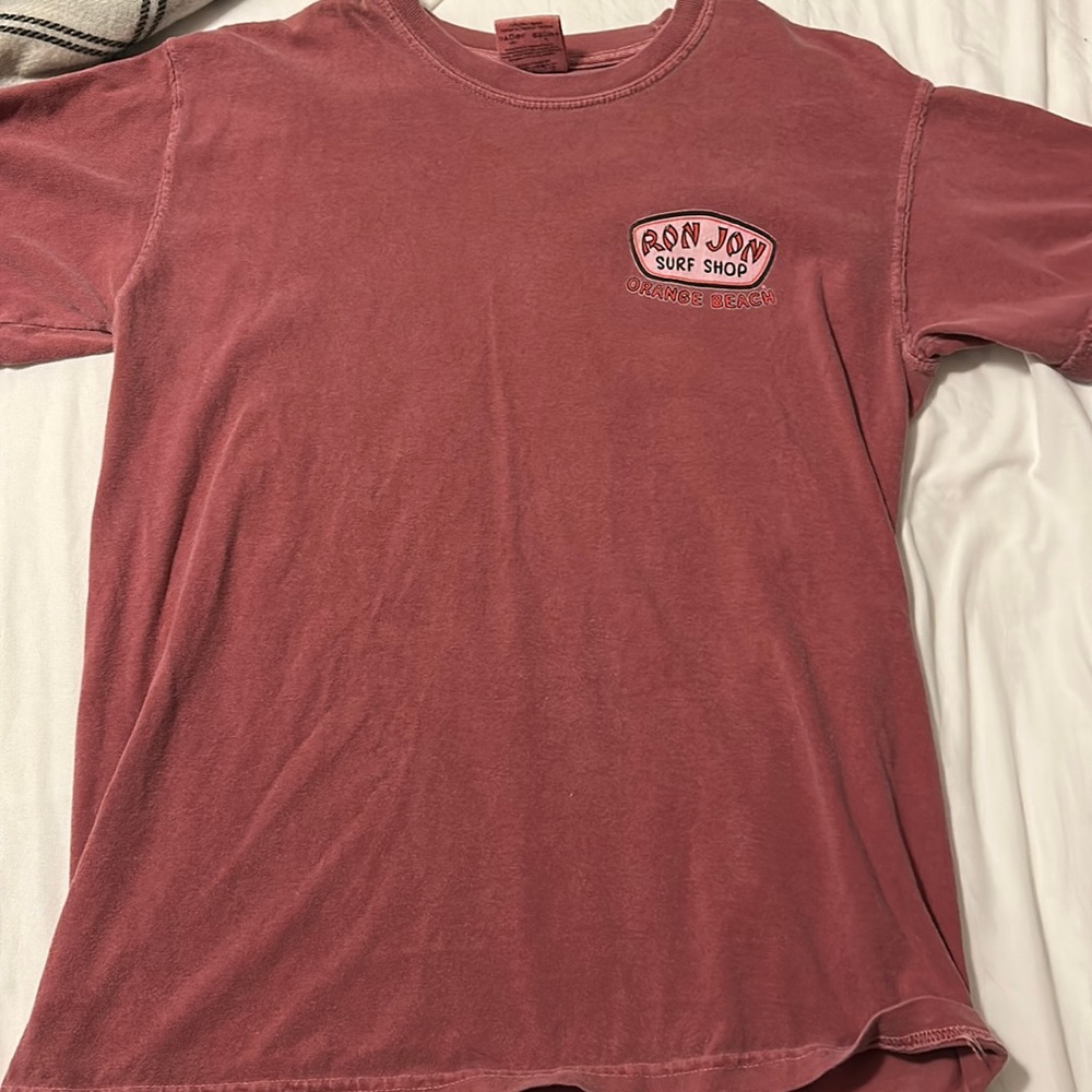 Cutest vintage Ron Jon surf shop orange beach tee shirt! Sized small